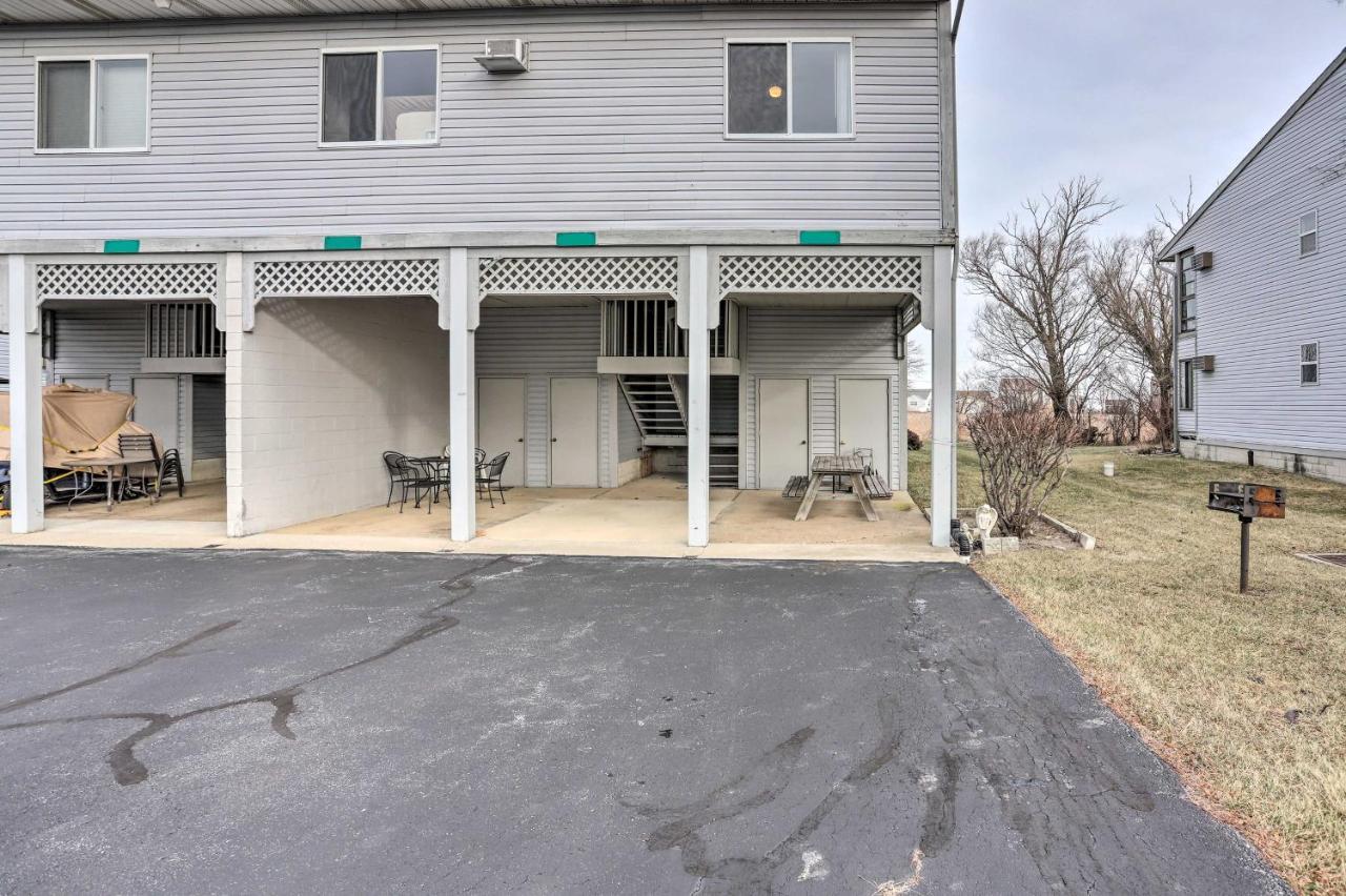 Condo With Balcony, Dock And Access To Lake Erie Sand Beach Exterior foto